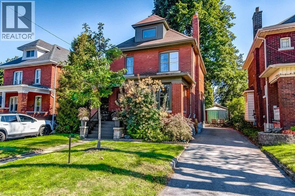43 ROSSLYN Avenue S