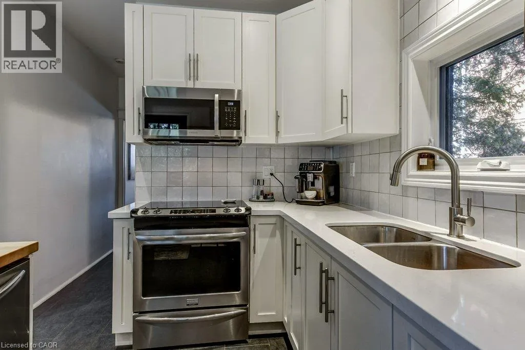 43 ROSSLYN Avenue S