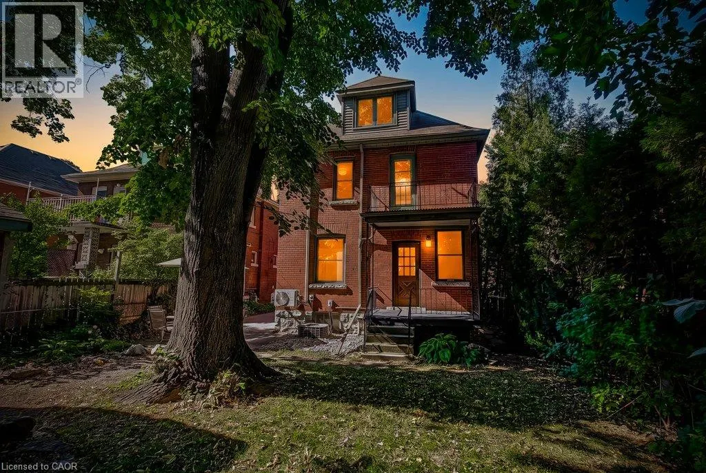 43 ROSSLYN Avenue S