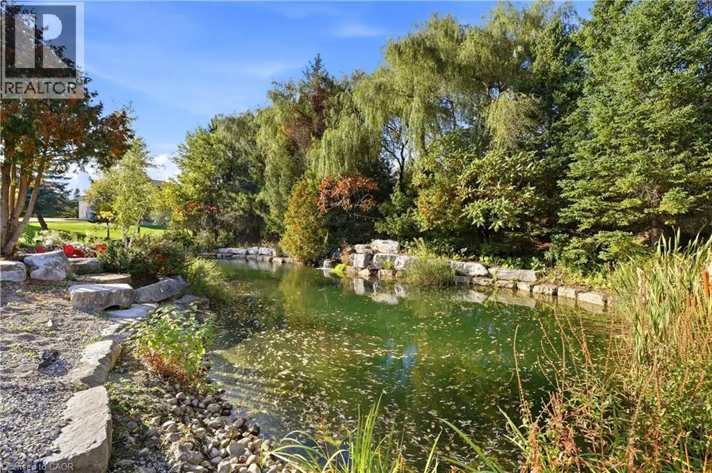 1194 HUNT CLUB Road