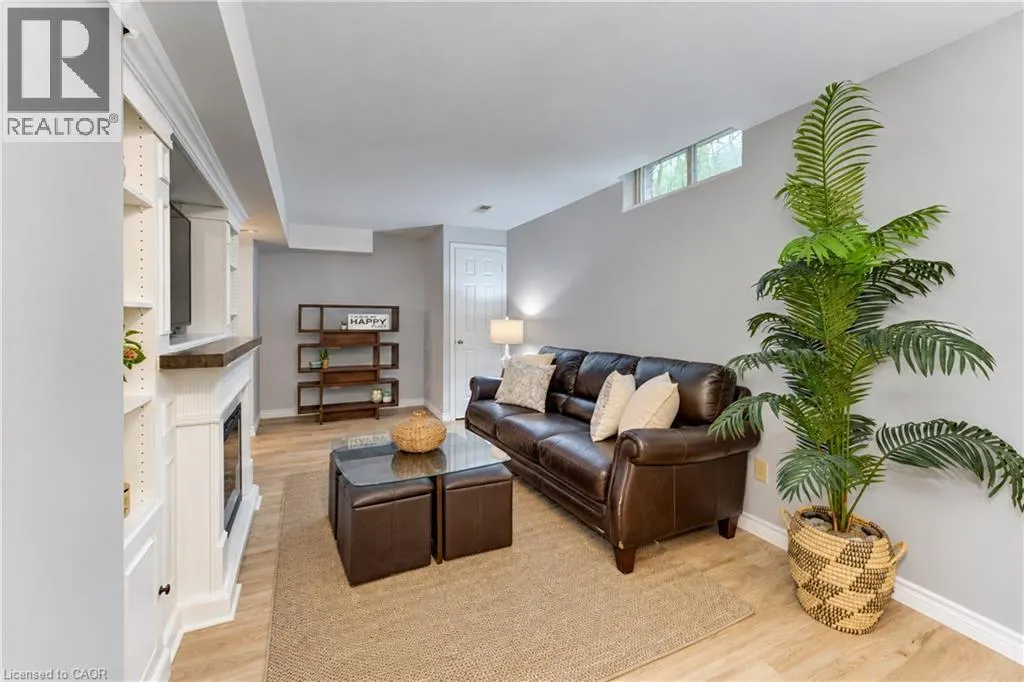 532 WESTVALE Drive