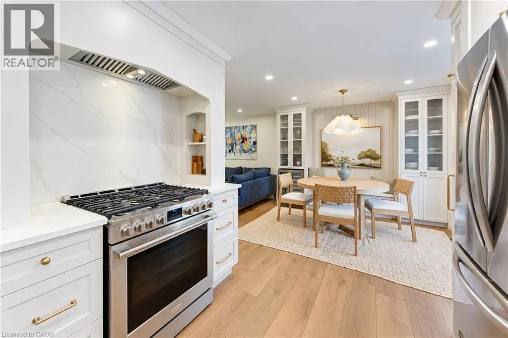 532 WESTVALE Drive