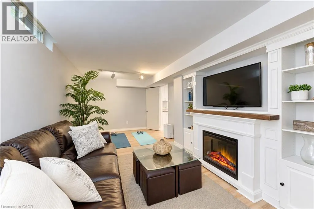 532 WESTVALE Drive