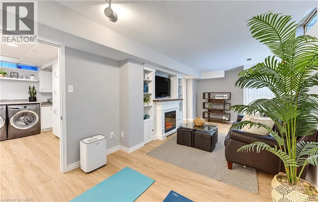 532 WESTVALE Drive