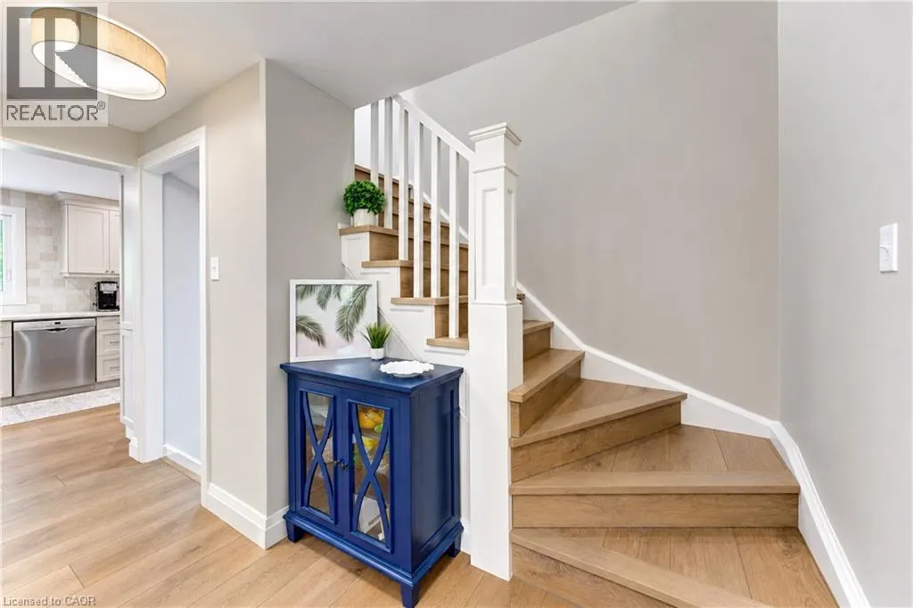 532 WESTVALE Drive