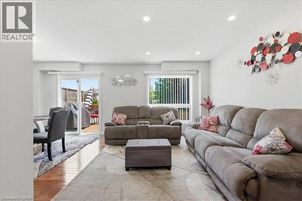 84 WESTMEADOW Drive Unit# 1 #1