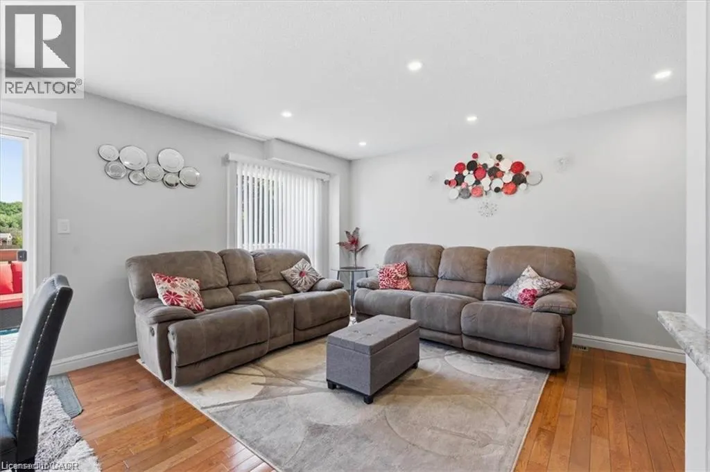 84 WESTMEADOW Drive Unit# 1 #1