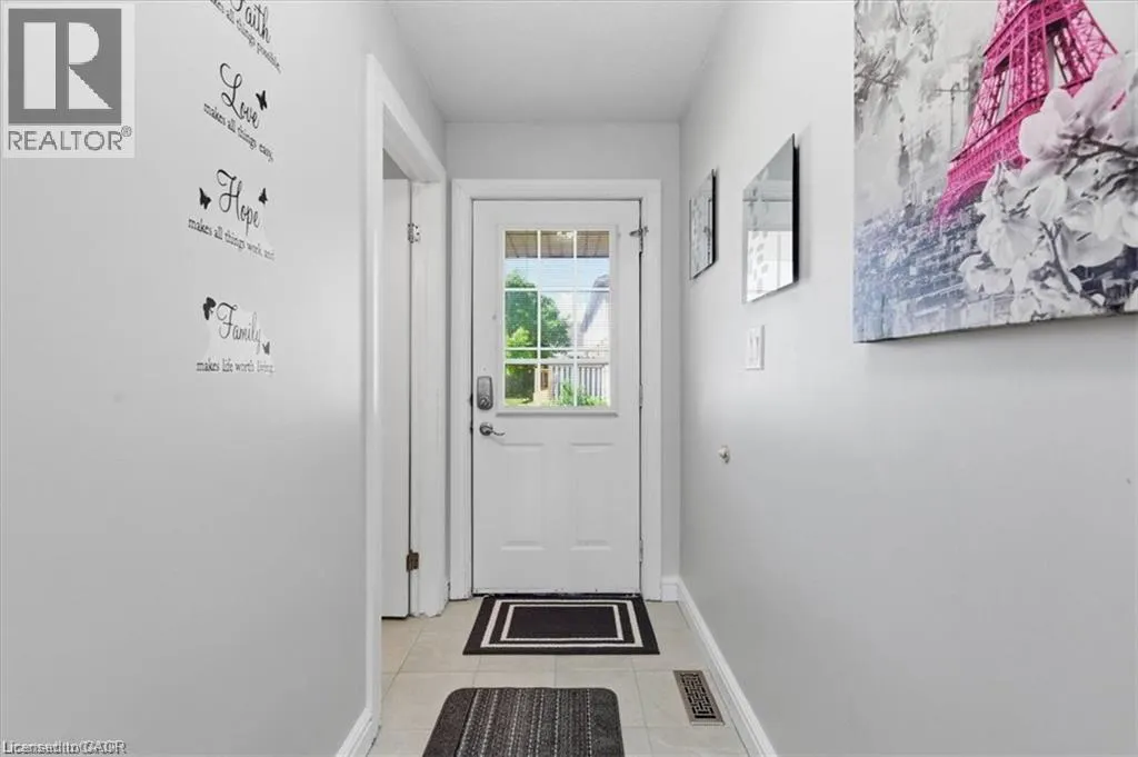 84 WESTMEADOW Drive Unit# 1 #1