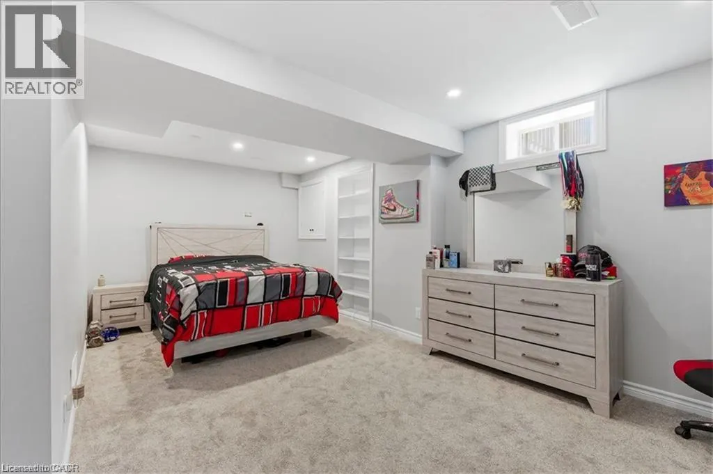 84 WESTMEADOW Drive Unit# 1 #1