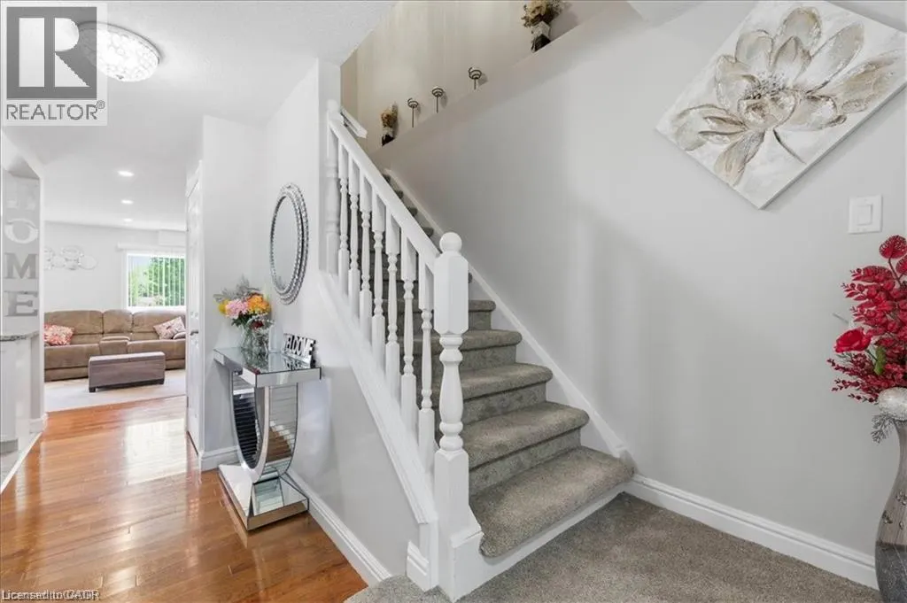 84 WESTMEADOW Drive Unit# 1 #1