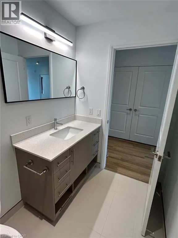 525 NEW DUNDEE Road Unit# 704 #704