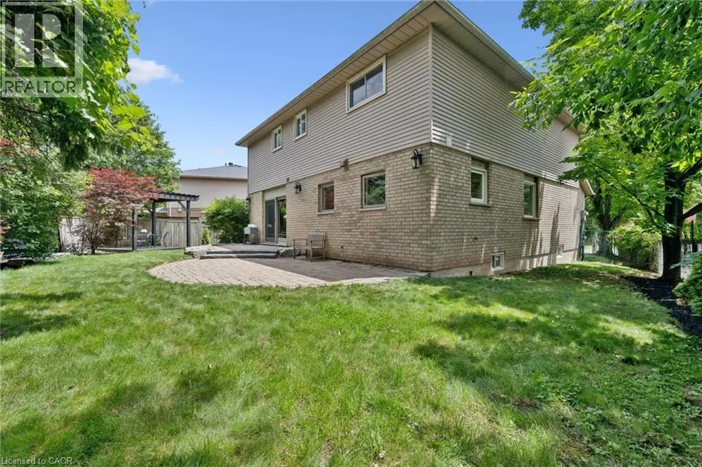 3092 SHANNON Crescent