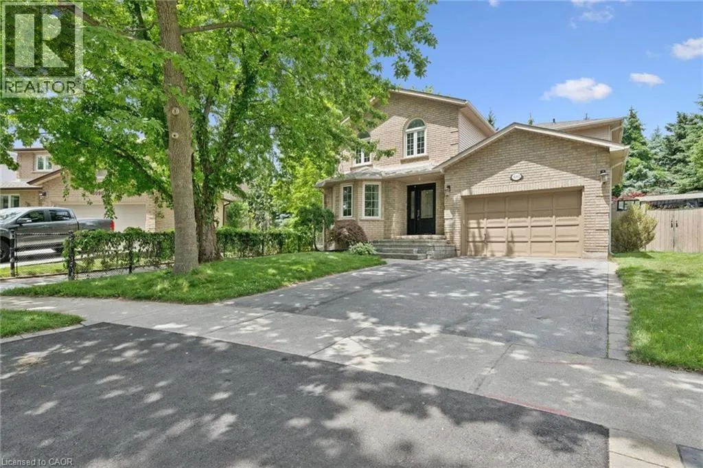 3092 SHANNON Crescent