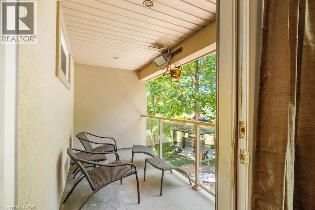 583 STEPHENS Crescent