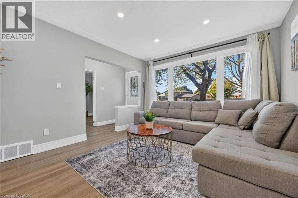 13 CRAWFORD Drive