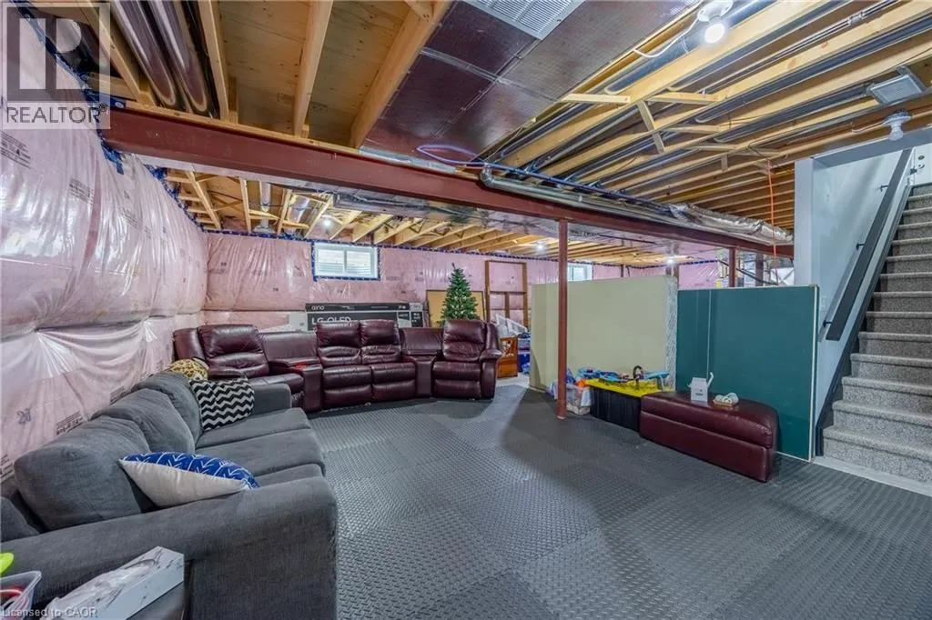 24 CRADDOCK Boulevard Unit# 17 #17