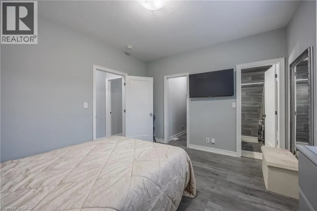 24 CRADDOCK Boulevard Unit# 17 #17
