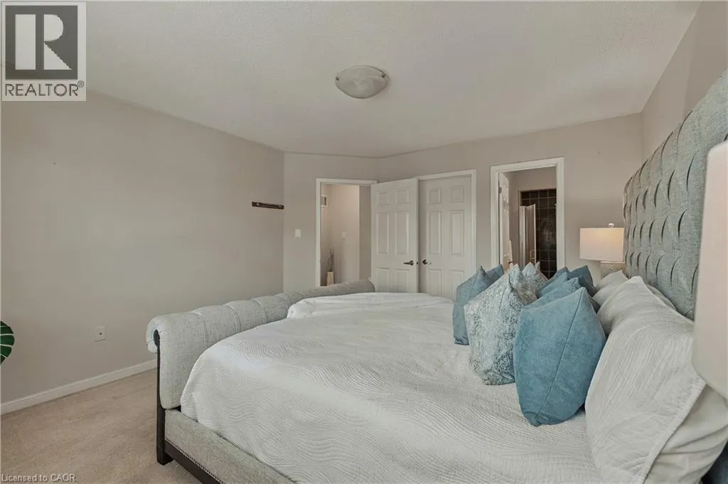 629 GERVAIS Terrace