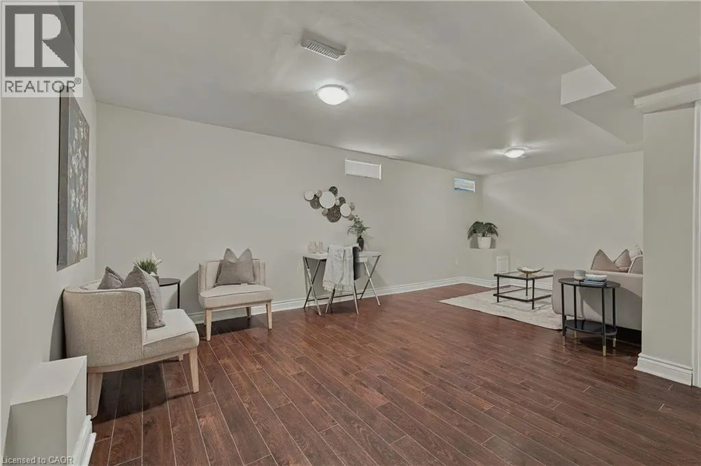 629 GERVAIS Terrace