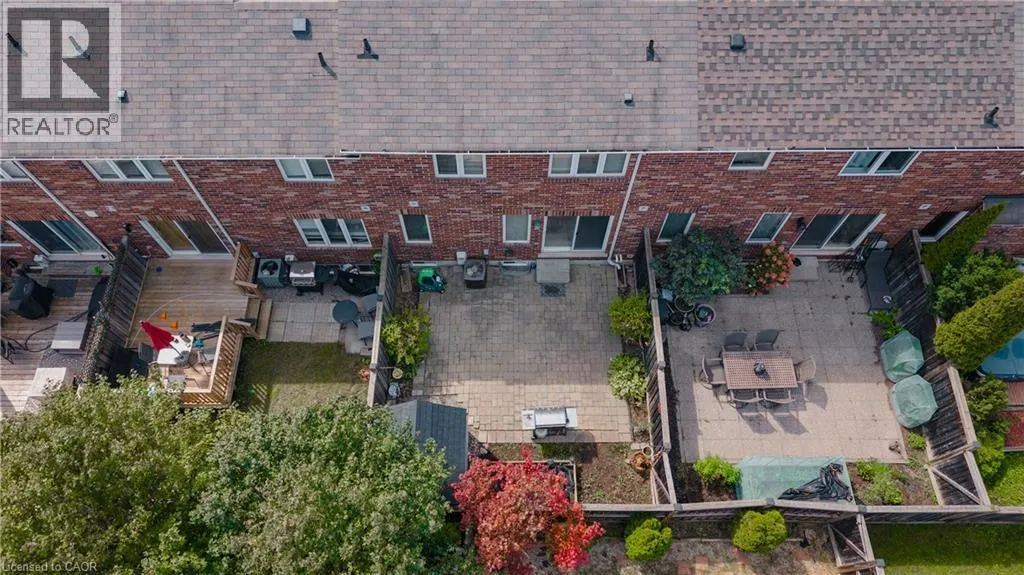 629 GERVAIS Terrace