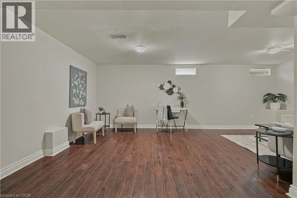 629 GERVAIS Terrace