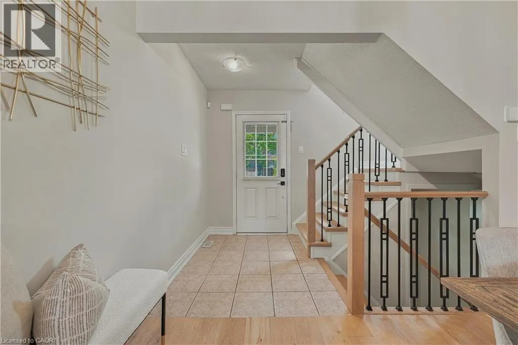 629 GERVAIS Terrace