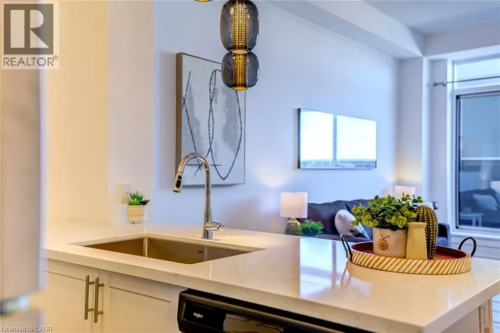450 DUNDAS Street E Unit# 516 #516