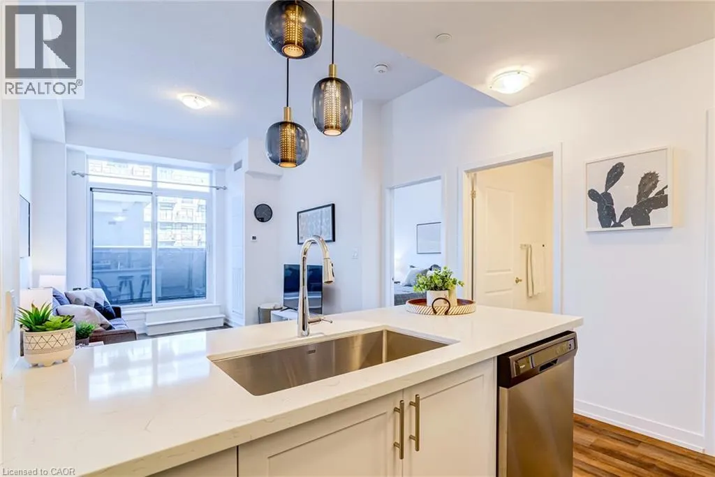 450 DUNDAS Street E Unit# 516 #516