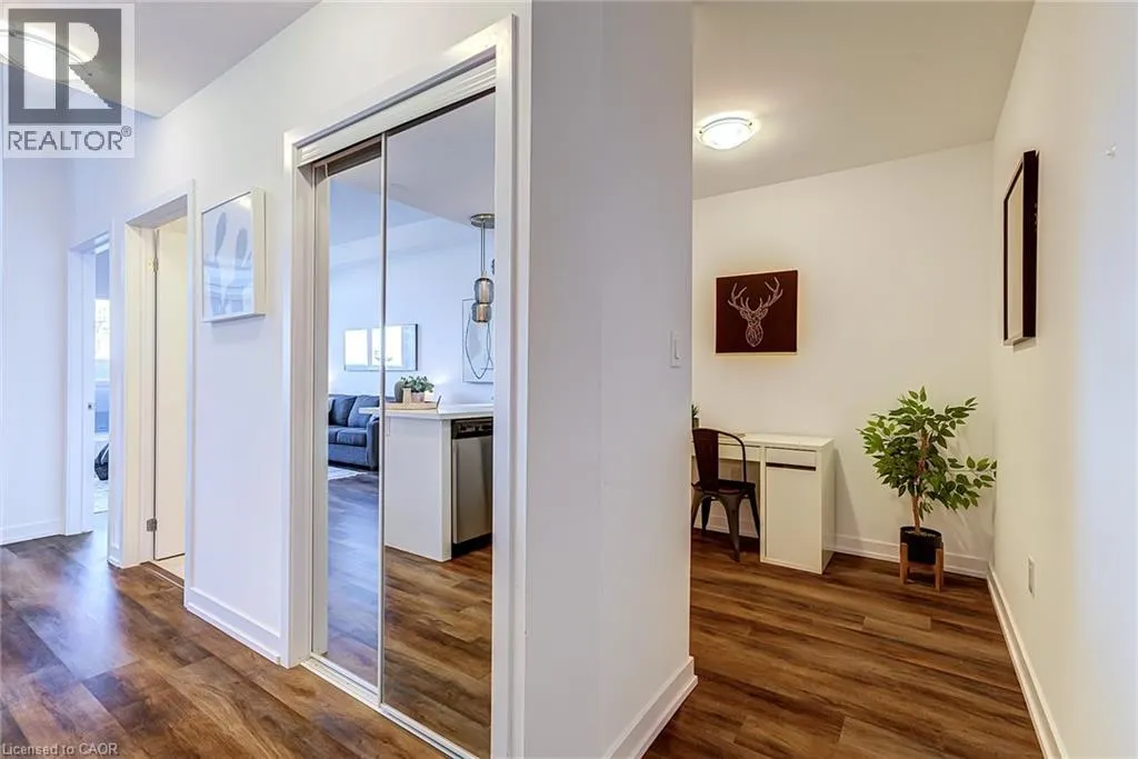 450 DUNDAS Street E Unit# 516 #516