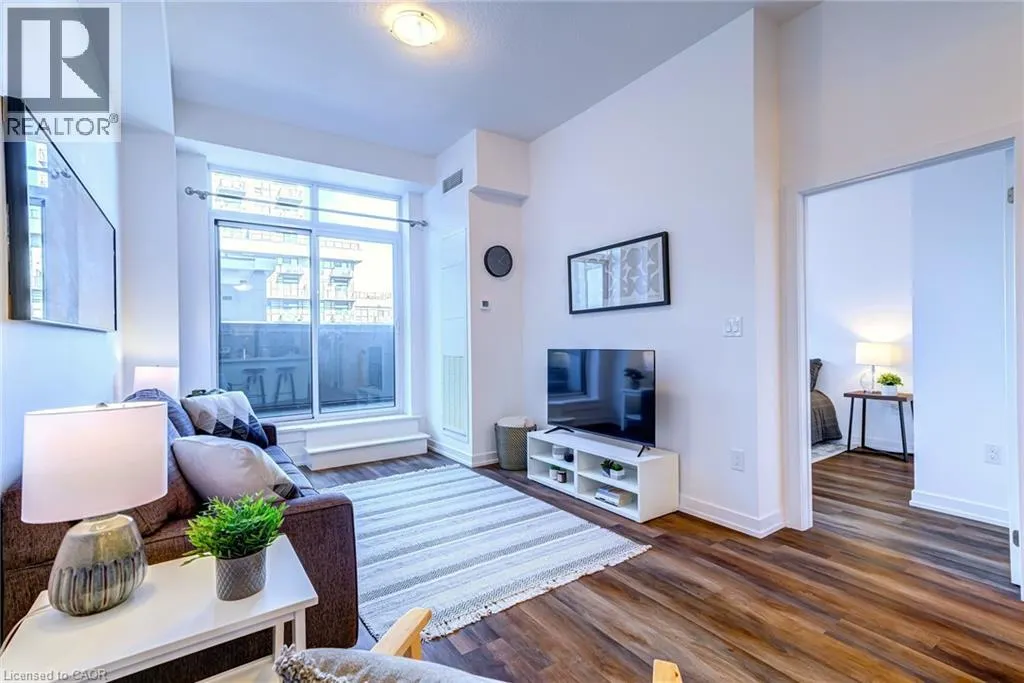 450 DUNDAS Street E Unit# 516 #516