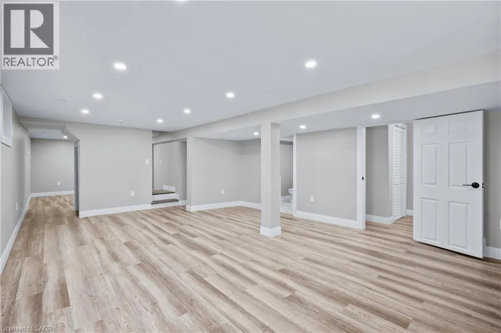 1041 SHEPHERD'S Drive