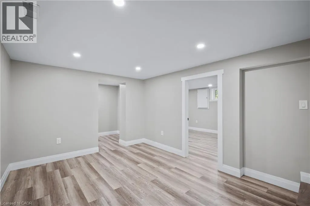 1041 SHEPHERD'S Drive