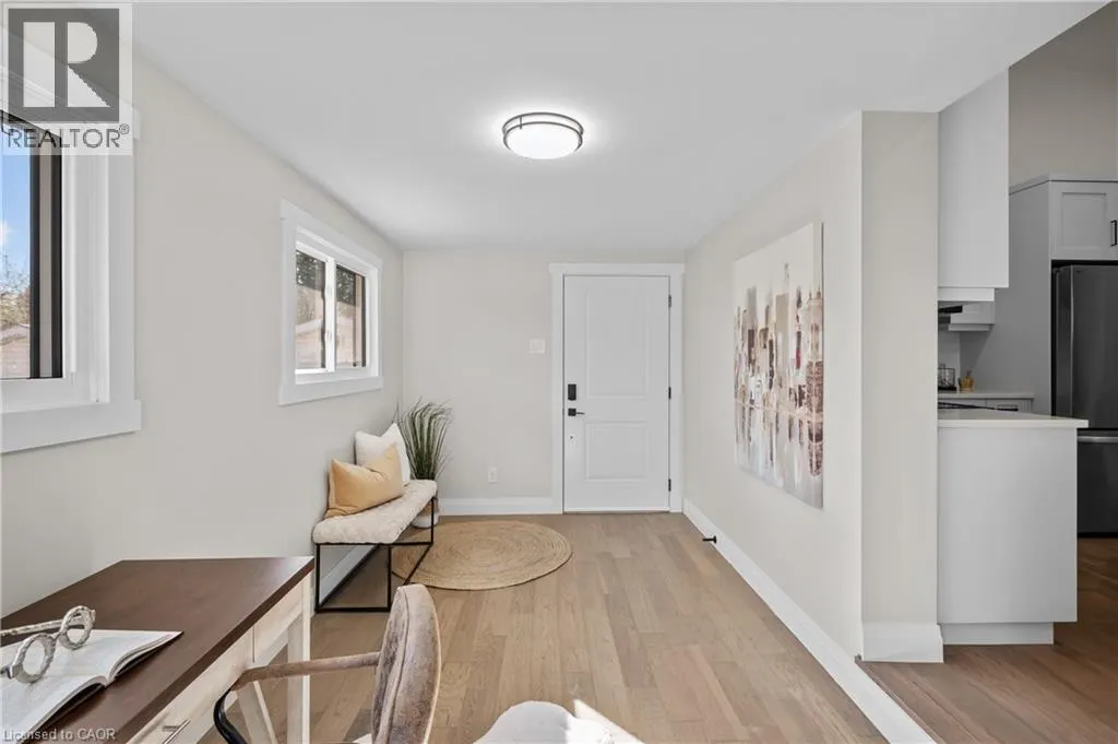 1041 SHEPHERD'S Drive
