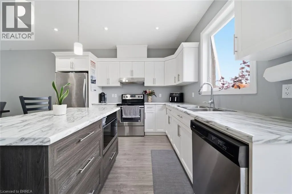 30 BALMORAL Street Unit# 2 #2