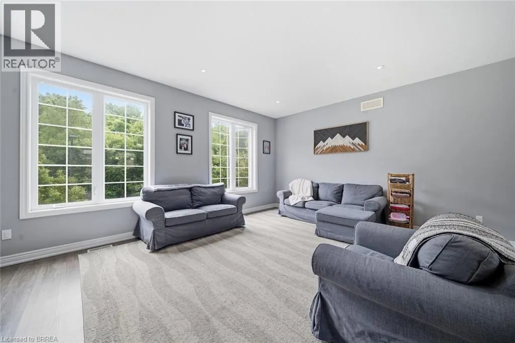 30 BALMORAL Street Unit# 2 #2