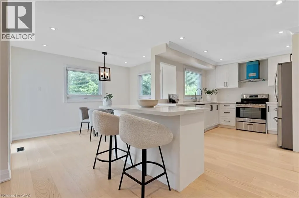 62 GLENVALLEY Drive