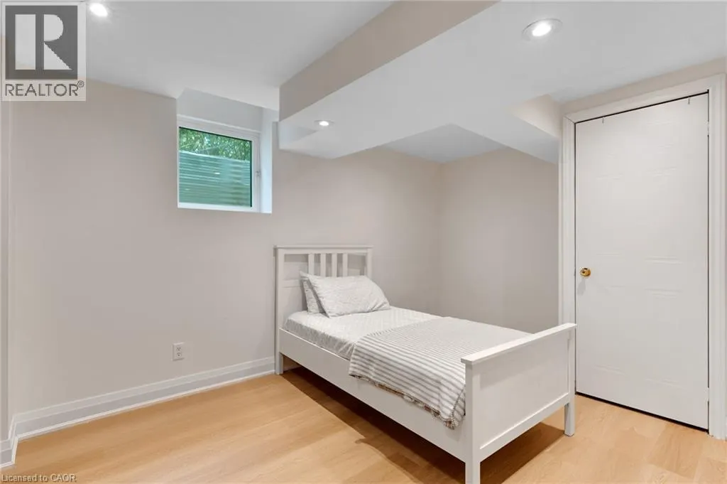 62 GLENVALLEY Drive