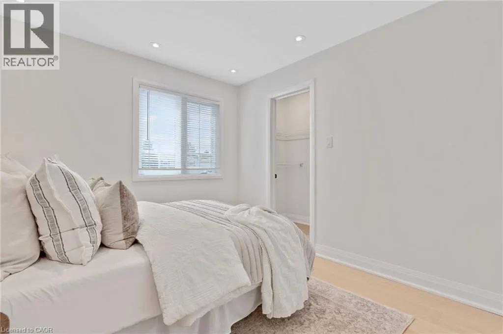 62 GLENVALLEY Drive