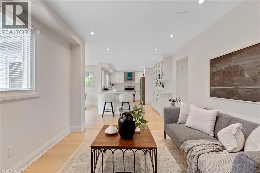 62 GLENVALLEY Drive