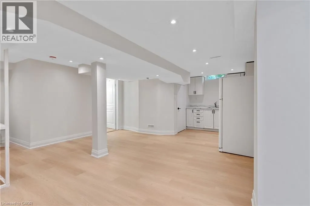 62 GLENVALLEY Drive