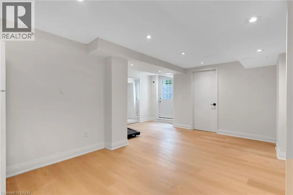 62 GLENVALLEY Drive