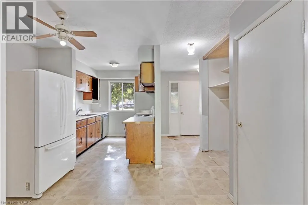 1482 WILDREN Place