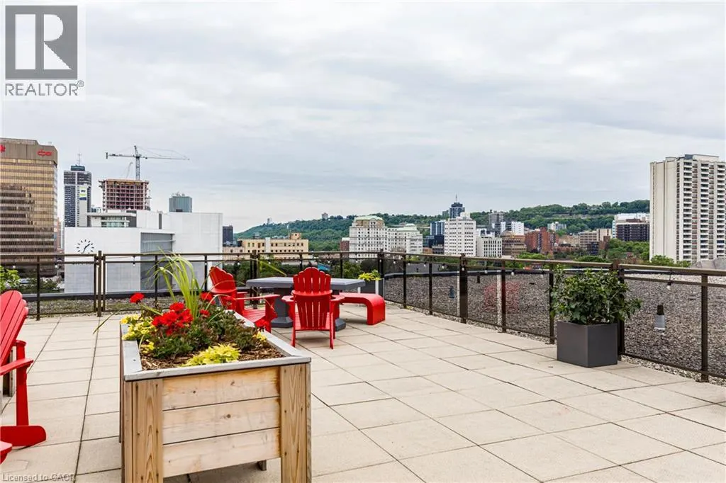 66 BAY Street Unit# 410 #410