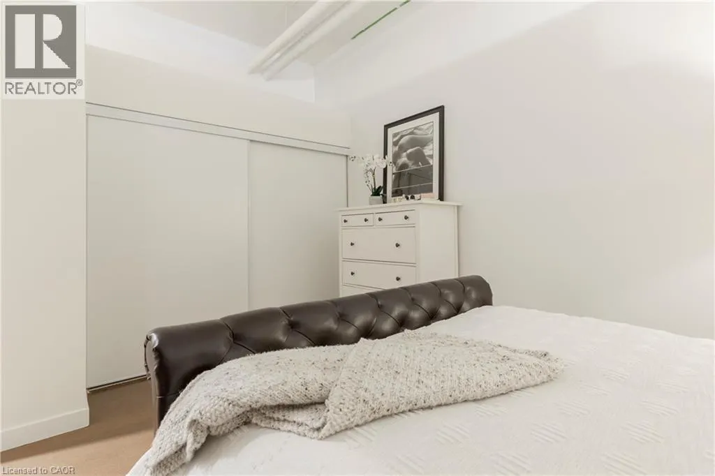 66 BAY Street Unit# 410 #410