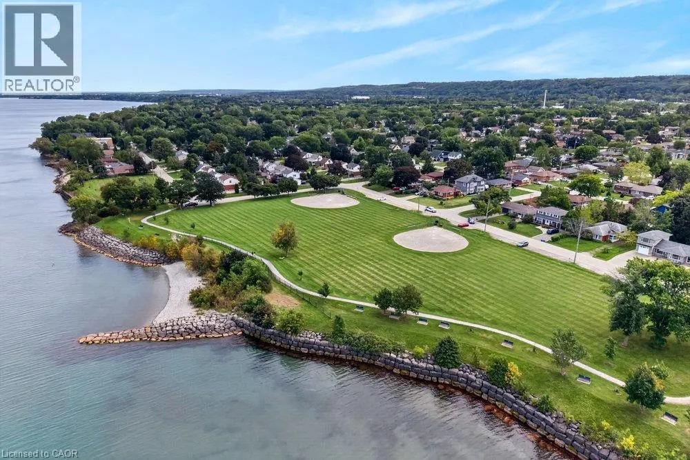 90 LAKESIDE Drive