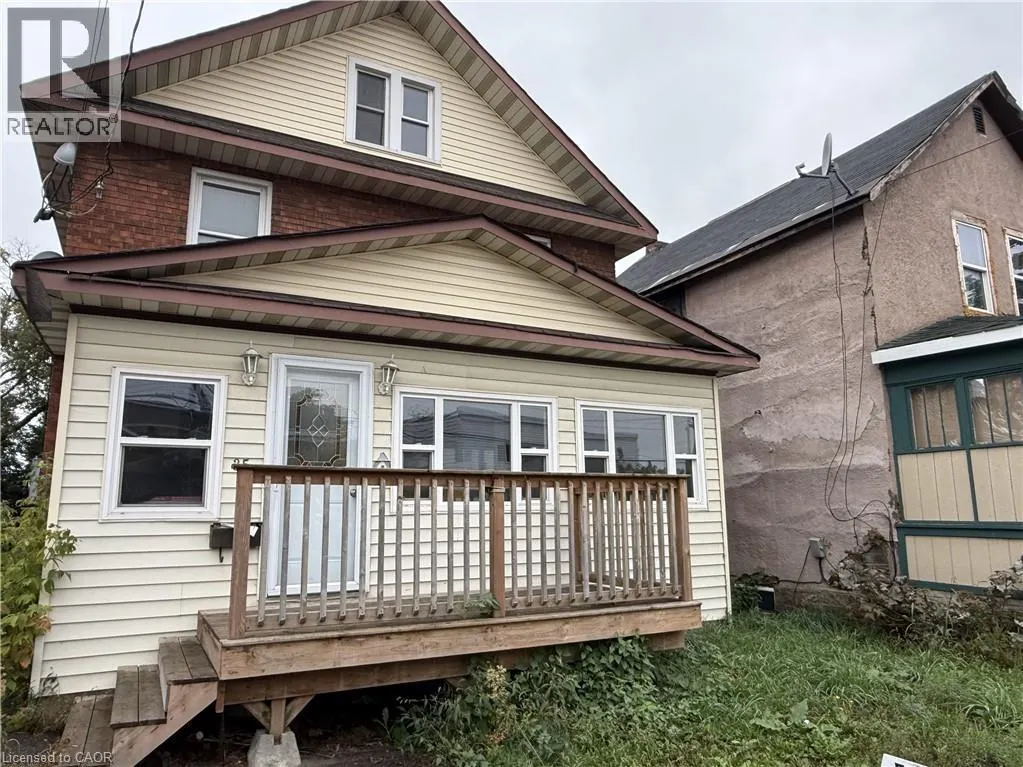 35 E ALBERT Street E