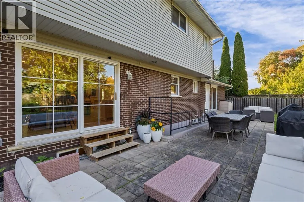609 CHERRYWOOD Drive