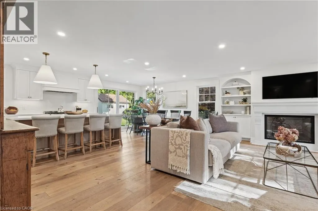 609 CHERRYWOOD Drive