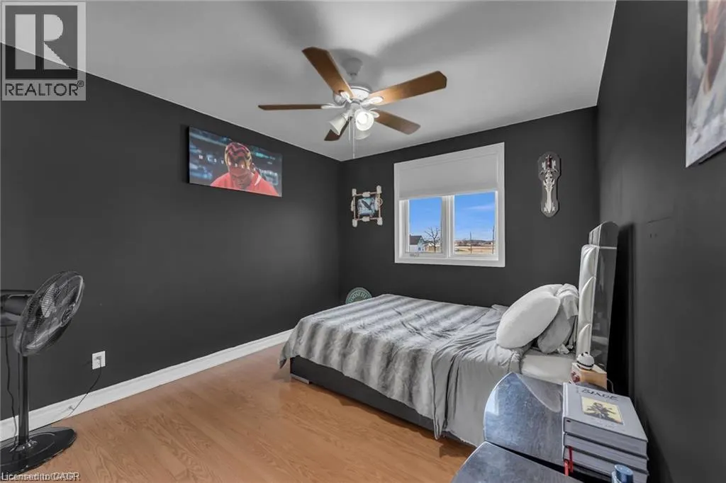 283 SECOND Road E