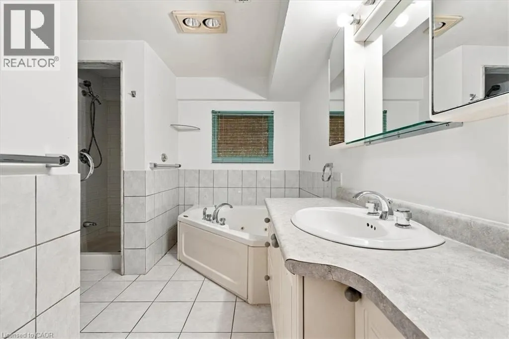 1374 HERITAGE Way Unit# Lower #Lower